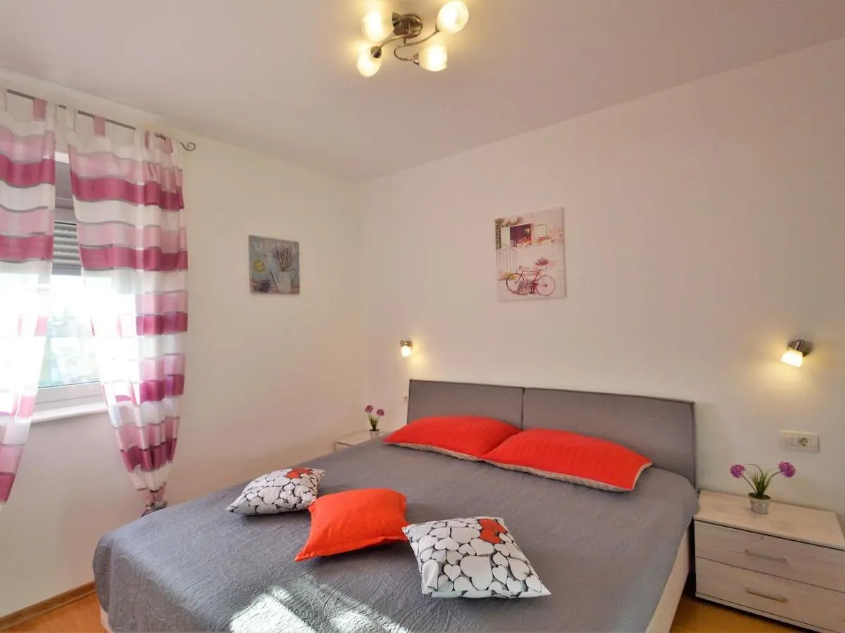 Apartment Pinezic - Roj117 By Interhome Rovinj 0*,