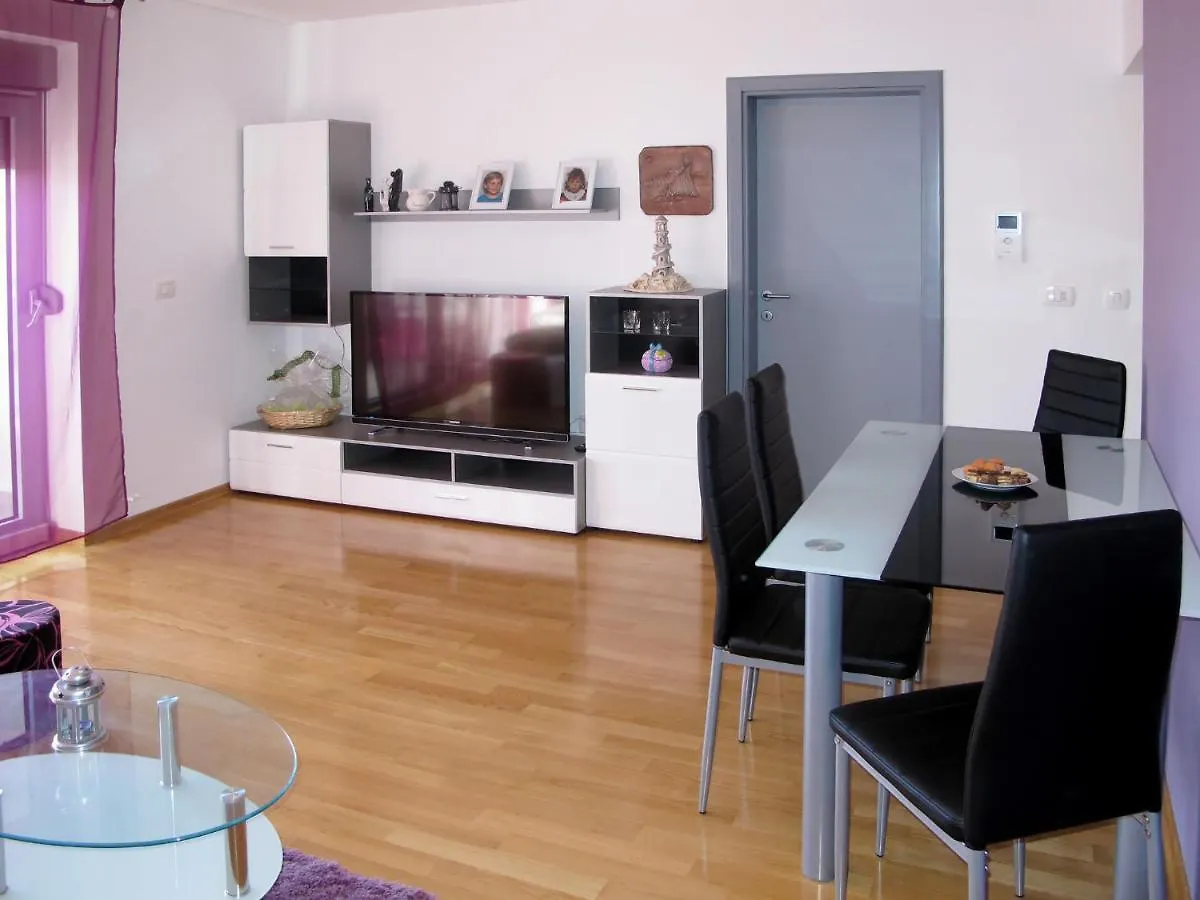Apartment Pinezic - Roj117 By Interhome Rovinj 0*,