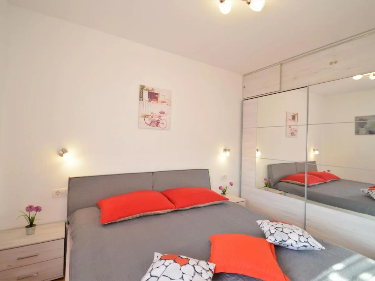 Apartment Pinezic - Roj117 By Interhome Rovinj